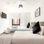 Stayzeni, Ouse Court York Elegant 2 Bed Flat