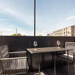 Stayzeni, Ouse Court York Elegant 2 Bed Flat