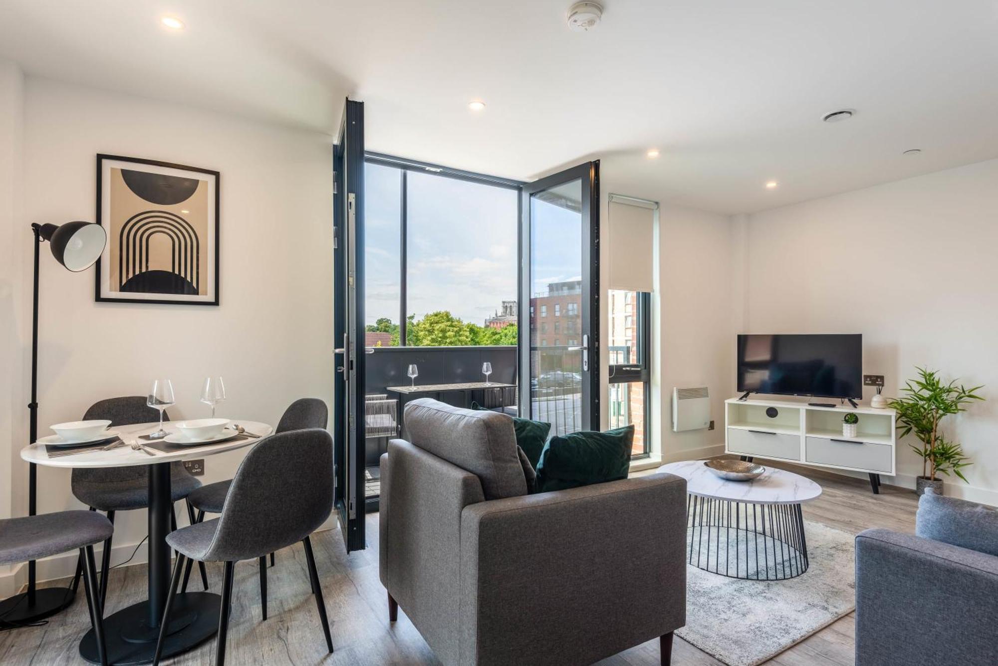 Stayzeni, Ouse Court Elegant 2 Bed Flat Apartment